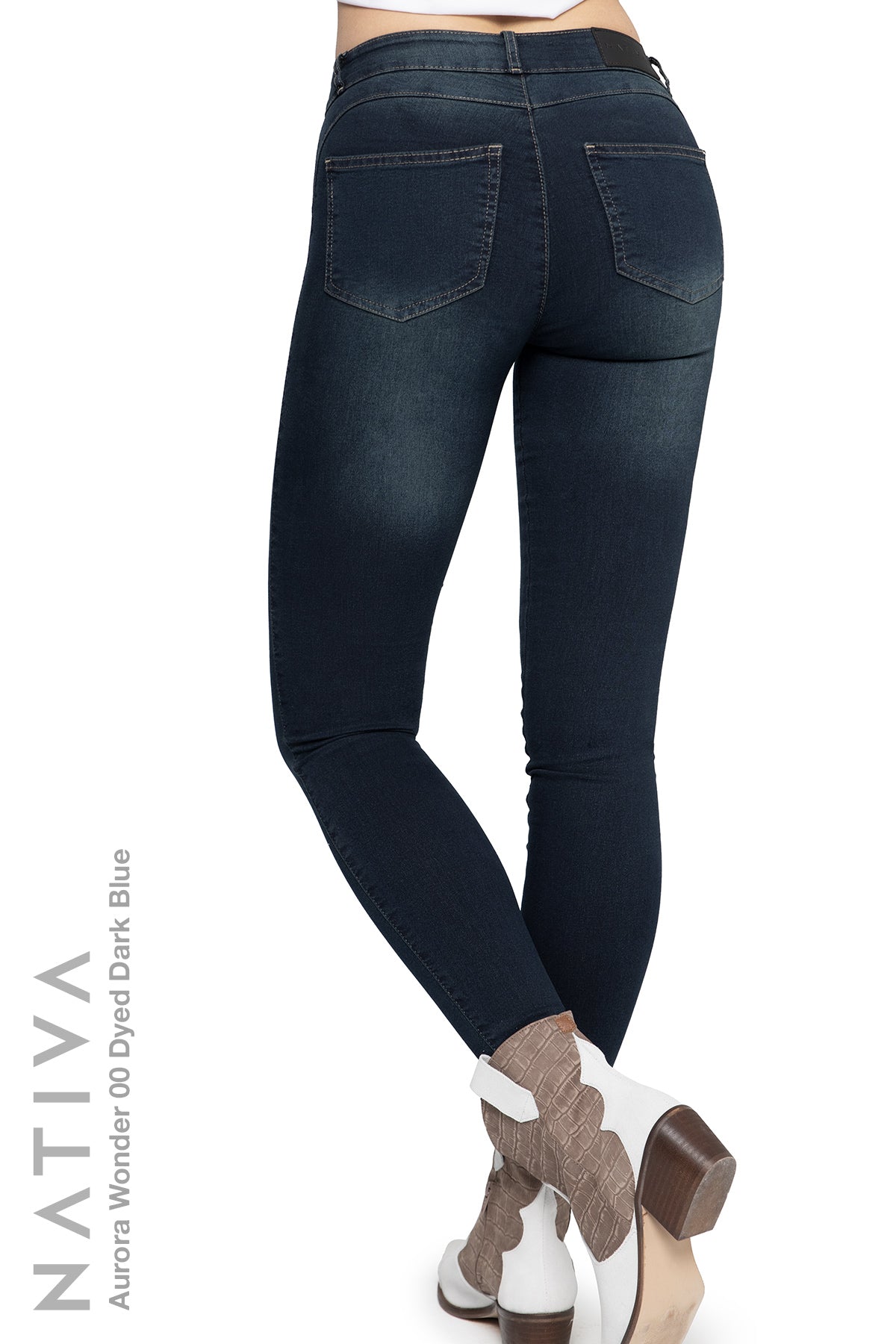 SUPER SKINNY JEANS, AURORA WONDER 00 DYED DARK, Talle Medio. Moldeador y Afirmador. Casual 7 días. Tecnología No Stress®