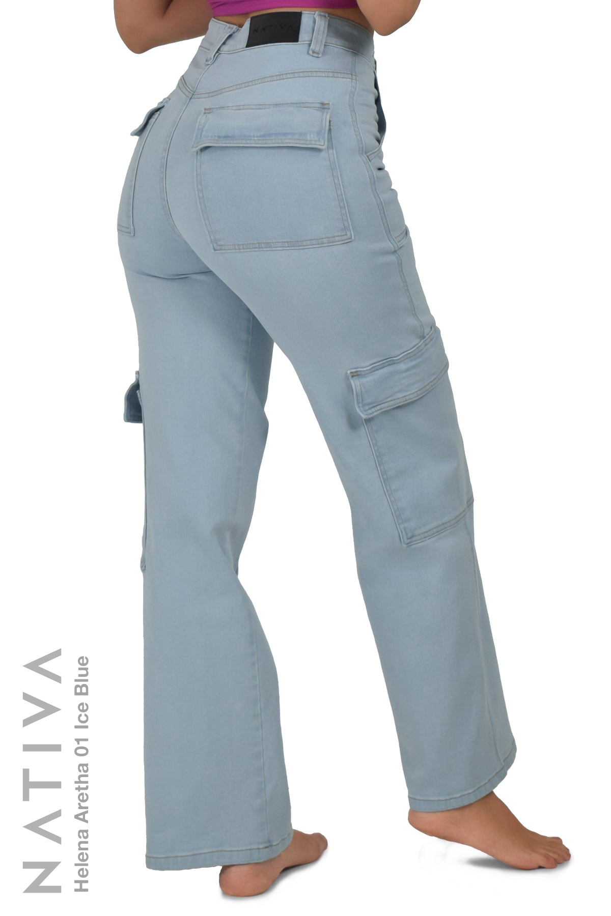 STRAIGHT JEANS, HELENA ARETHA 01 ICE BLUE. Talle Alto. Con tejidos ESFD (Extreme Stretch Flattering Denim). Cintura Ajustable PERFECT FIT®