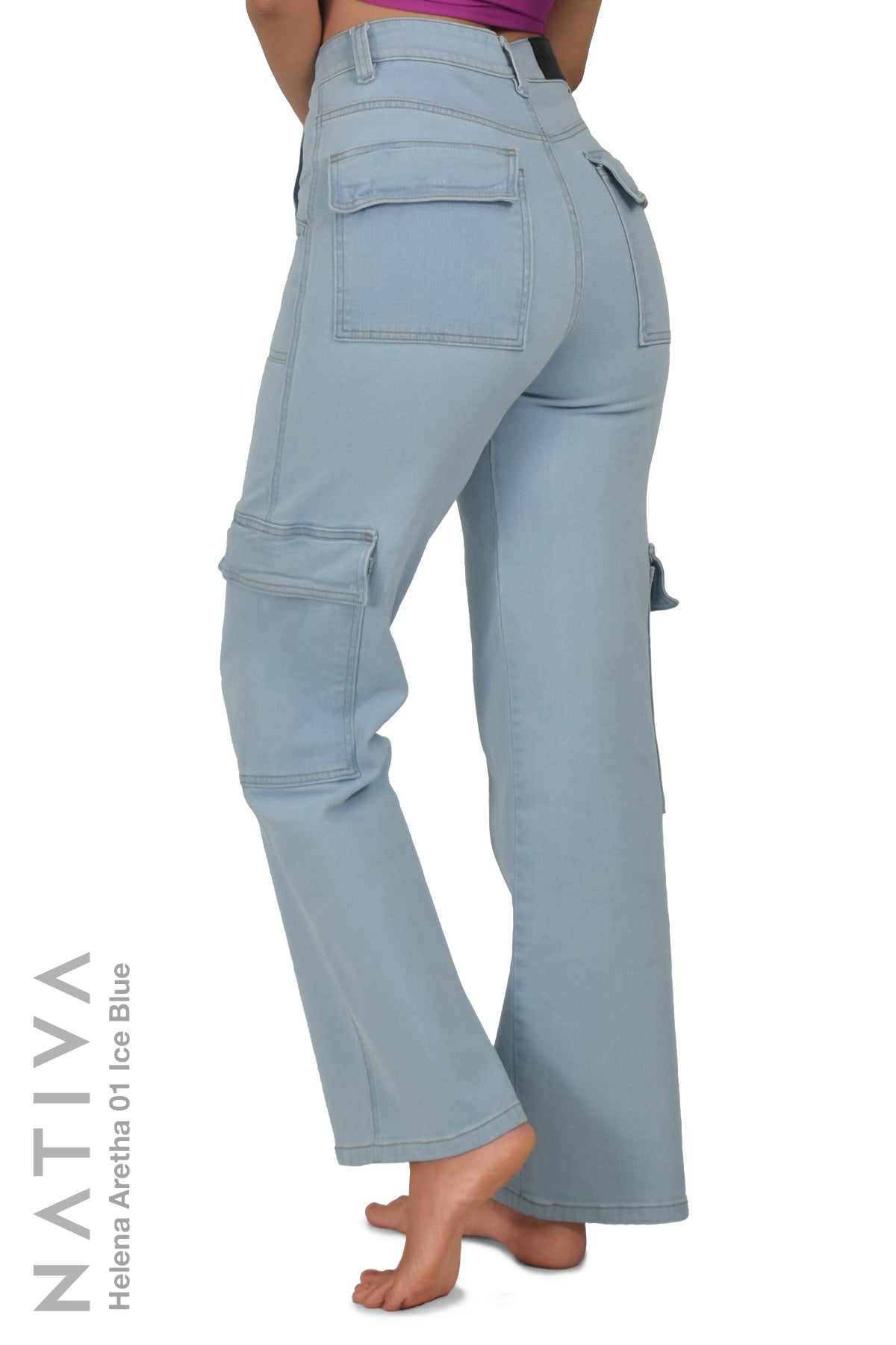 STRAIGHT JEANS, HELENA ARETHA 01 ICE BLUE. Talle Alto. Con tejidos ESFD (Extreme Stretch Flattering Denim). Cintura Ajustable PERFECT FIT®