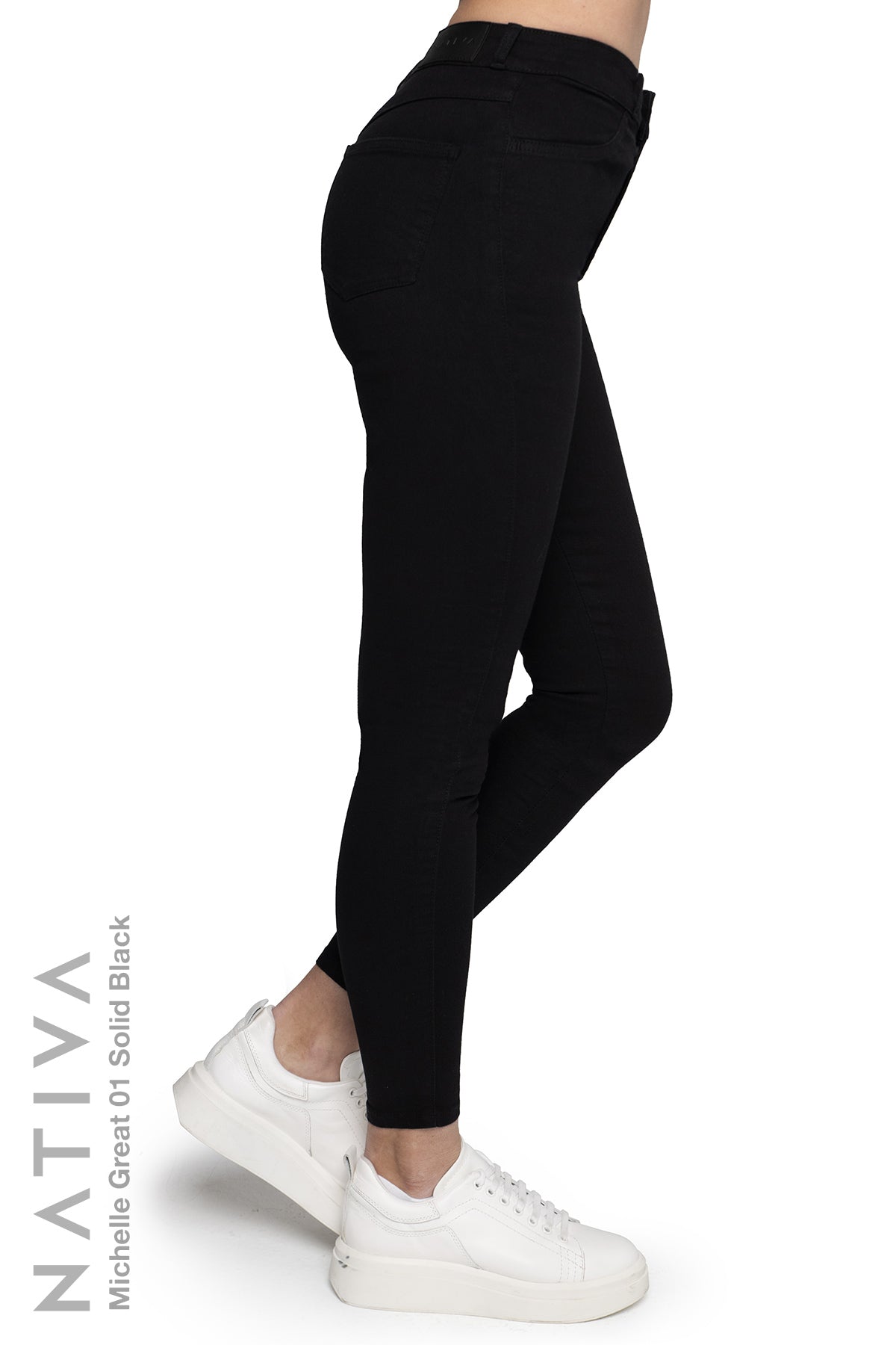 SUPER SKINNY JEANS, MICHELLE GREAT 01 SOLID BLACK, Talle Alto. Moldeador. Cuatro Estaciones. Tecnología No Stress®