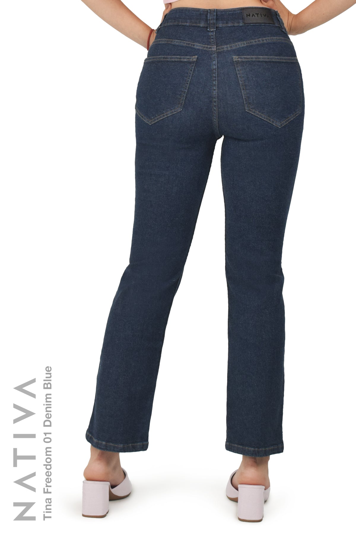 STRAIGHT JEANS, TINA FREEDOM 01 DENIM BLUE. Talle Alto. Con tejidos ESFD (Extreme Stretch Flattering Denim). Cintura Ajustable PERFECT FIT®