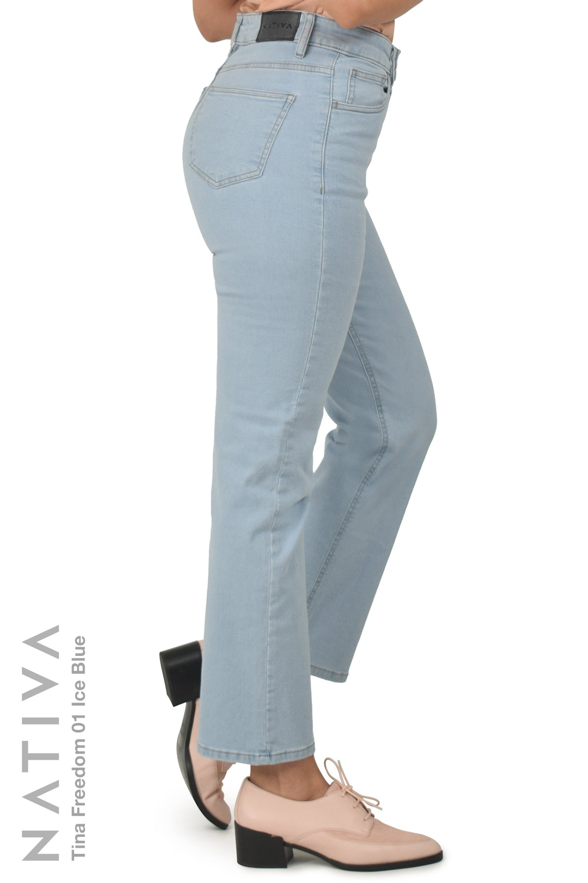 STRAIGHT JEANS, TINA FREEDOM 01 ICE BLUE. Talle Alto. Con tejidos ESFD (Extreme Stretch Flattering Denim). Cintura Ajustable PERFECT FIT®